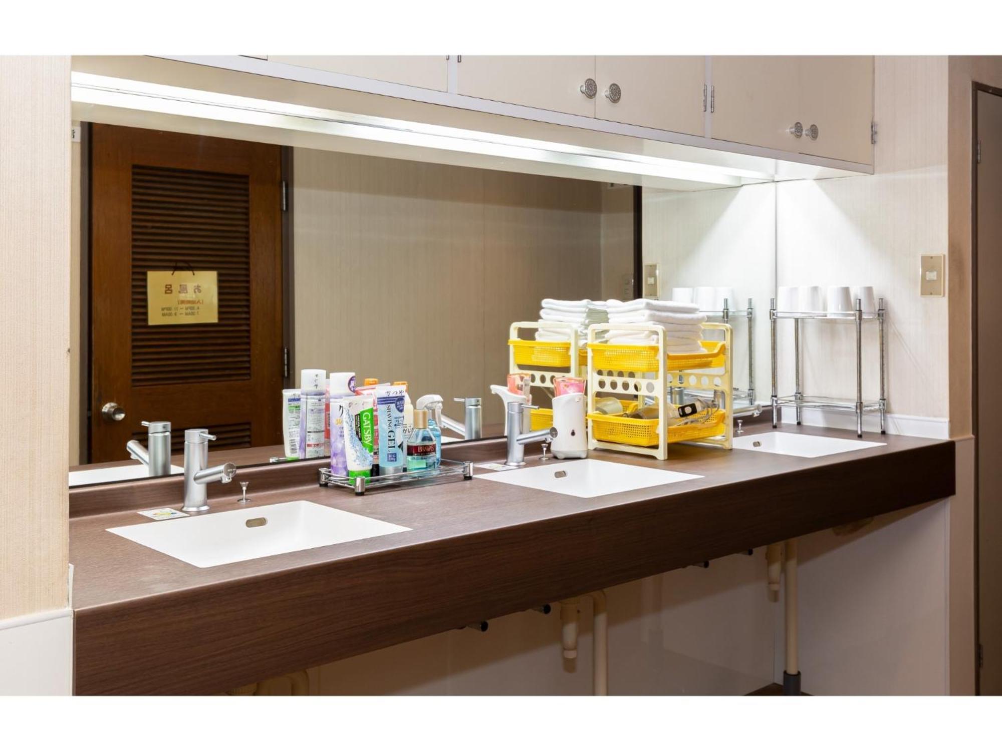 Business Hotel Katsuya - Vacation Stay 62170V Wakayama Ngoại thất bức ảnh